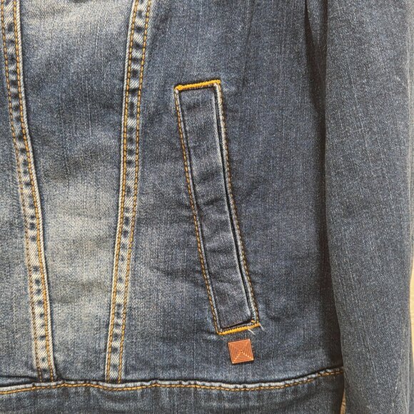 Denim Jacket Women's Size Large Cropped Stretch Long Sleeved Slit Pockets - Picture 4 of 16